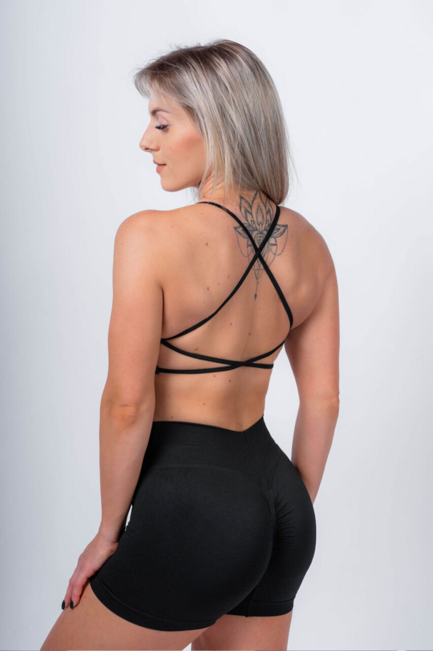 Top bezszwowy na ramiączkach czarny - obrazek 2