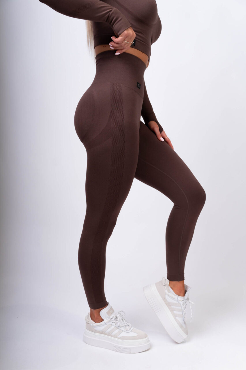 Legginsy bezszwowe push-up czekoladowe - obrazek 3