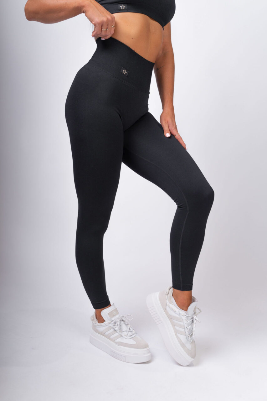 Legginsy bezszwowe classic czarne - obrazek 3